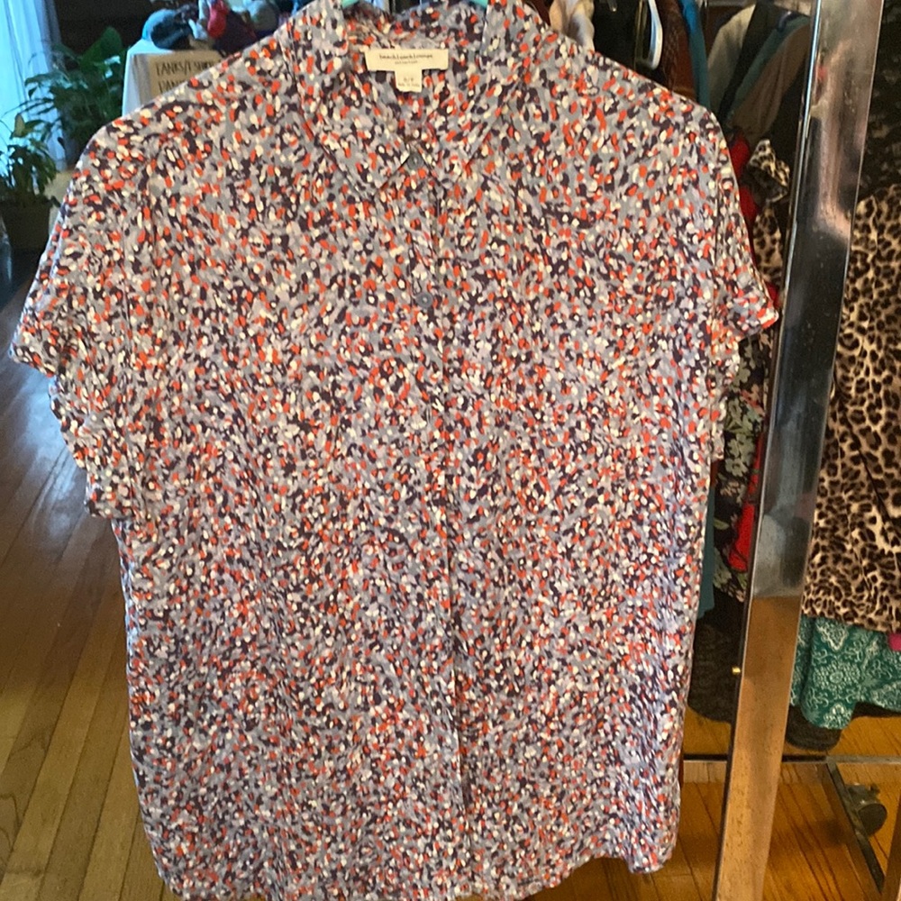 Printed short sleeve button up